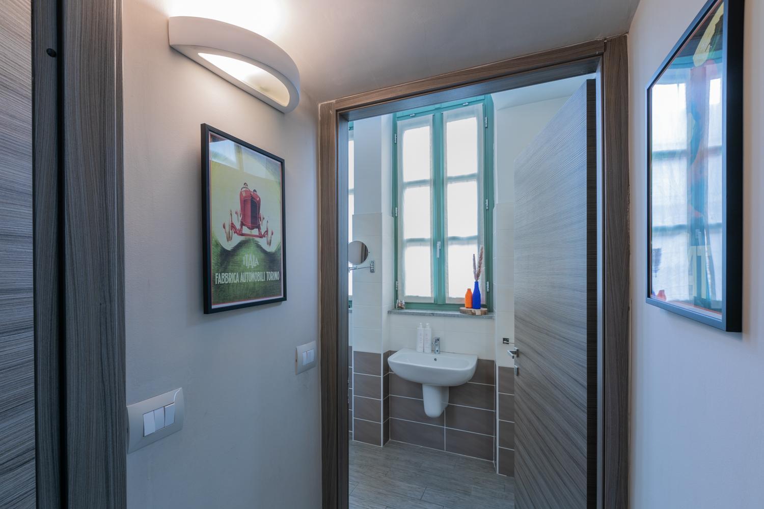 Housing Giulia Aparthotel ตูริน ภายนอก รูปภาพ